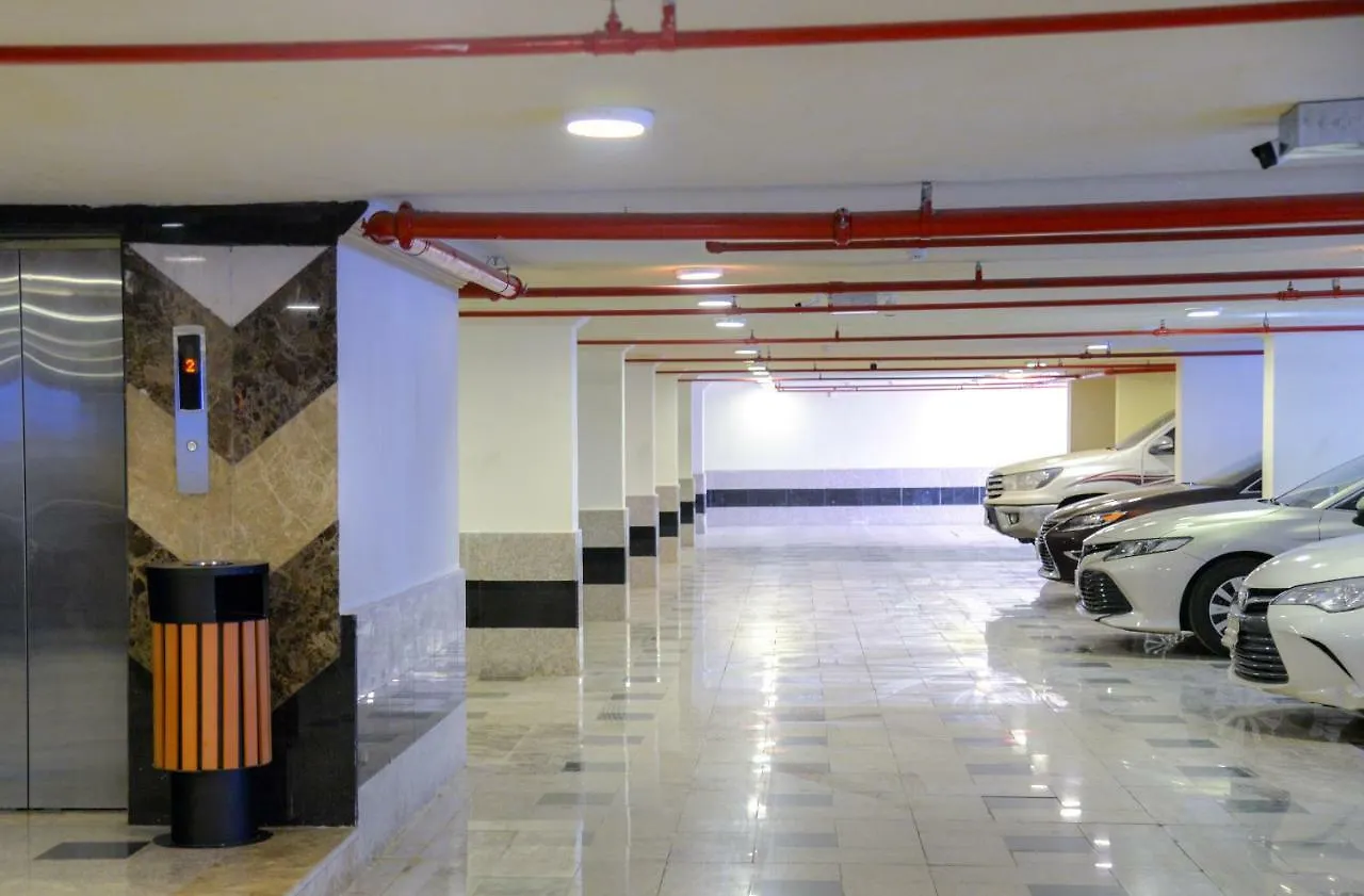 Ebreez Hotel Dzsidda 4*,